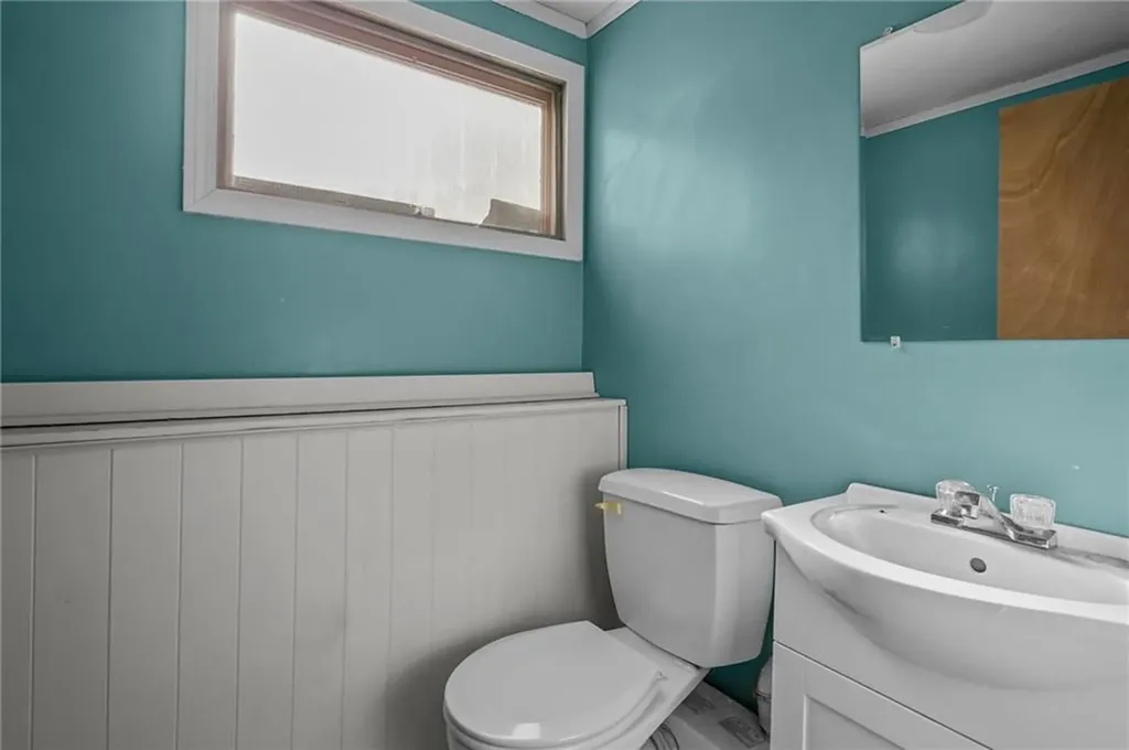 96 Glenbrook Road Warwick RI 02889