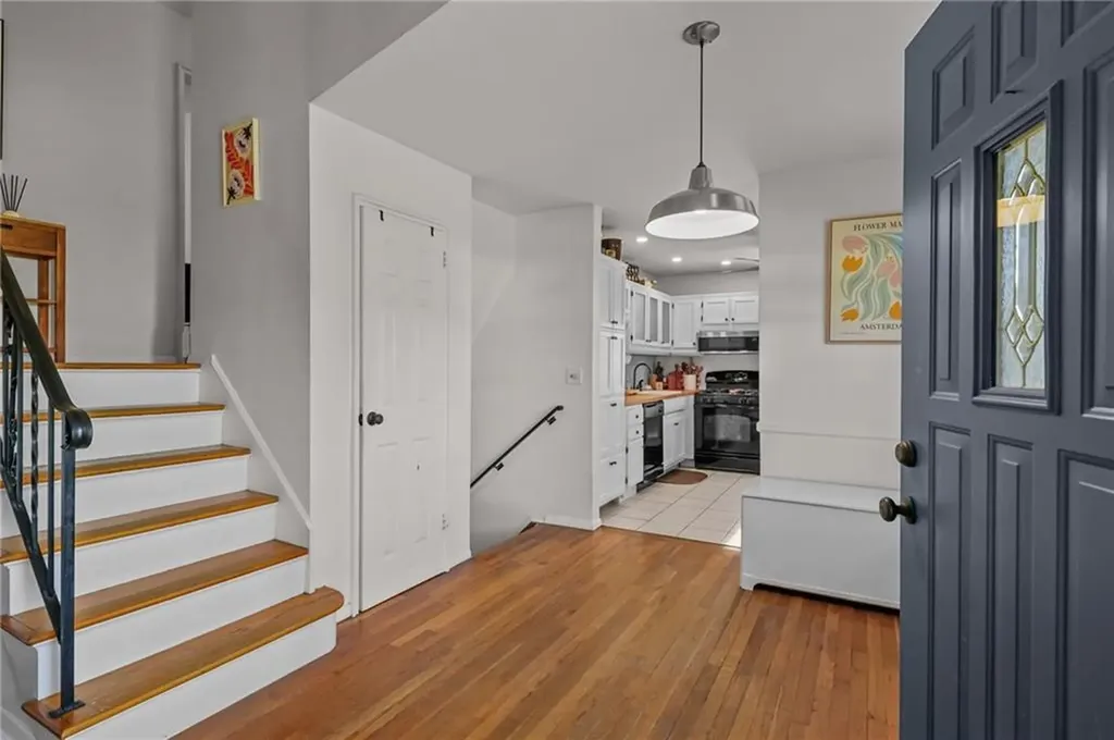 96 Glenbrook Road Warwick RI 02889