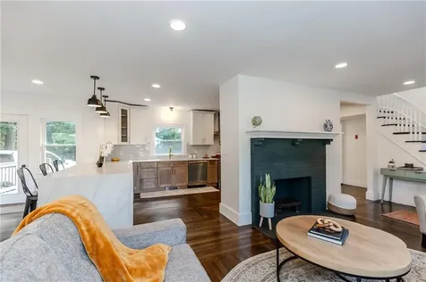 126 Columbia Avenue Cranston RI 02905