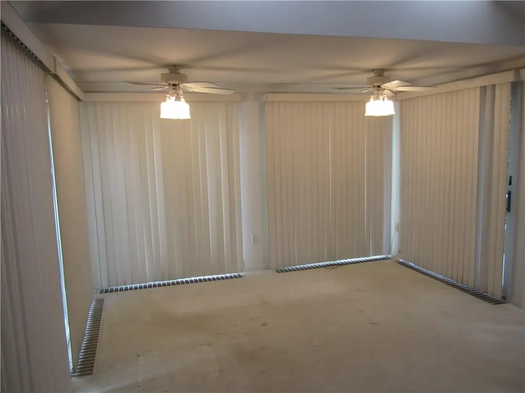 29 Valley Street Cranston RI 02920