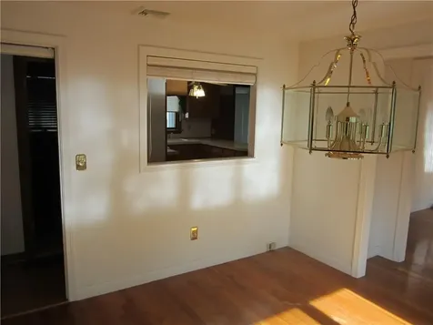 29 Valley Street Cranston RI 02920