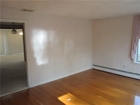 29 Valley Street Cranston RI 02920