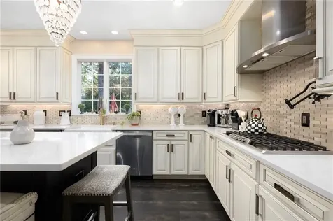 470 Sylvan Court North Kingstown RI 02874