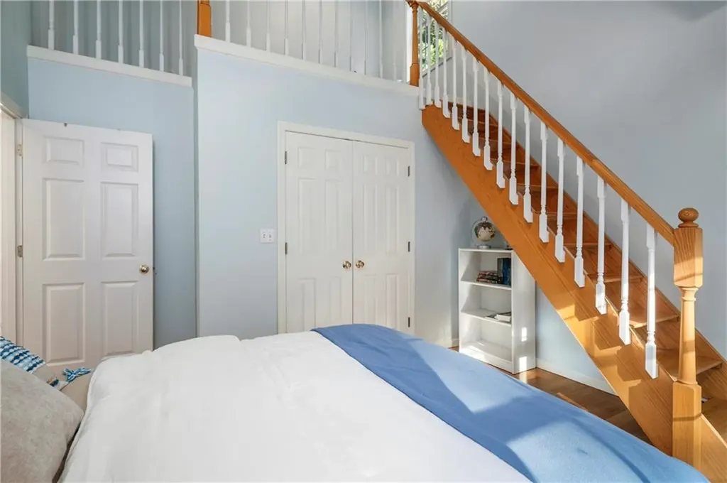 15 Leonard Drive North Smithfield RI 02896