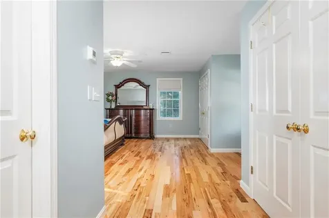 15 Leonard Drive North Smithfield RI 02896