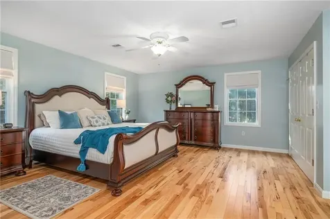 15 Leonard Drive North Smithfield RI 02896