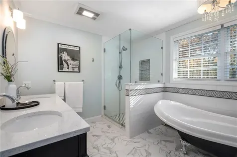 15 Leonard Drive North Smithfield RI 02896