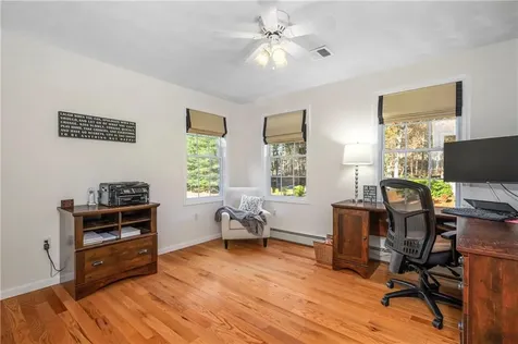 15 Leonard Drive North Smithfield RI 02896