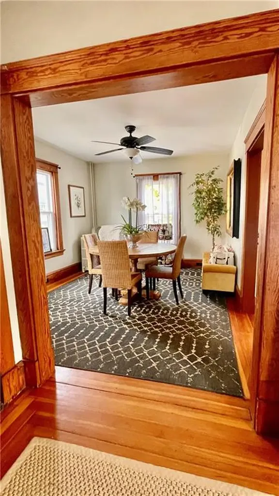 11 White Street Newport RI 02840