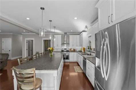 13 Vanderbilt Lane Portsmouth RI 02871