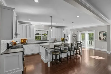 13 Vanderbilt Lane Portsmouth RI 02871