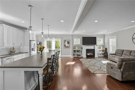 13 Vanderbilt Lane Portsmouth RI 02871