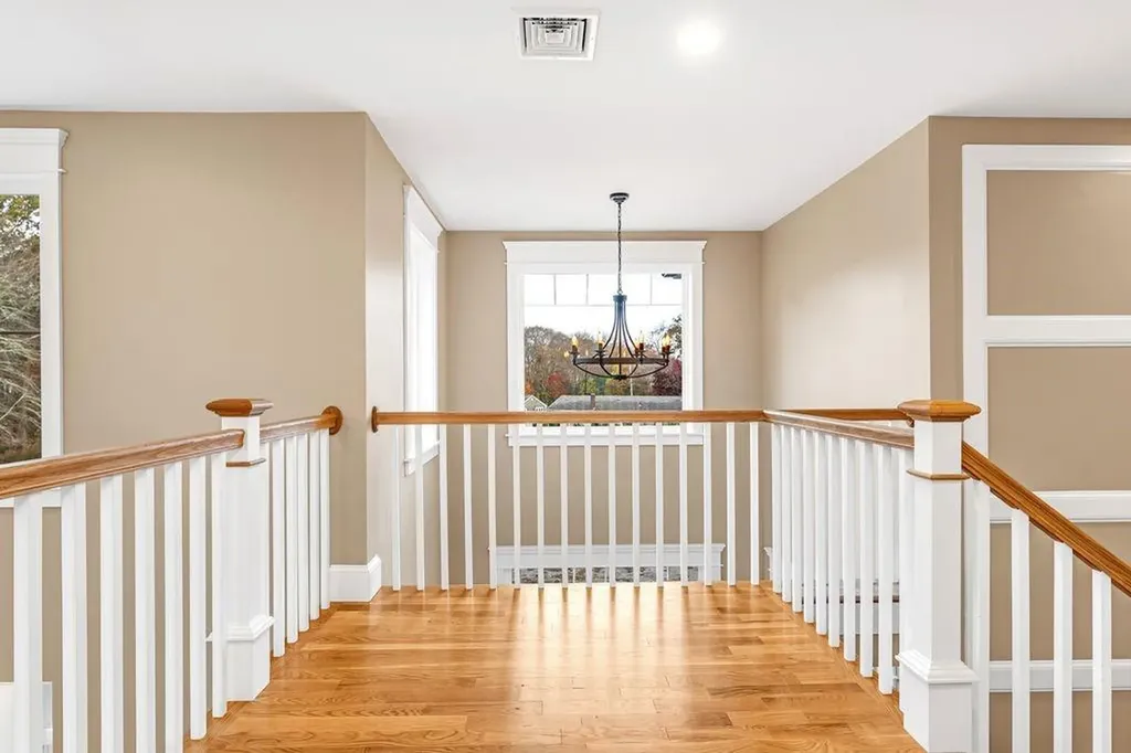 140 South Pier Road Narragansett RI 02882