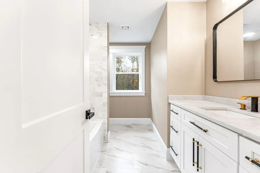 140 South Pier Road Narragansett RI 02882