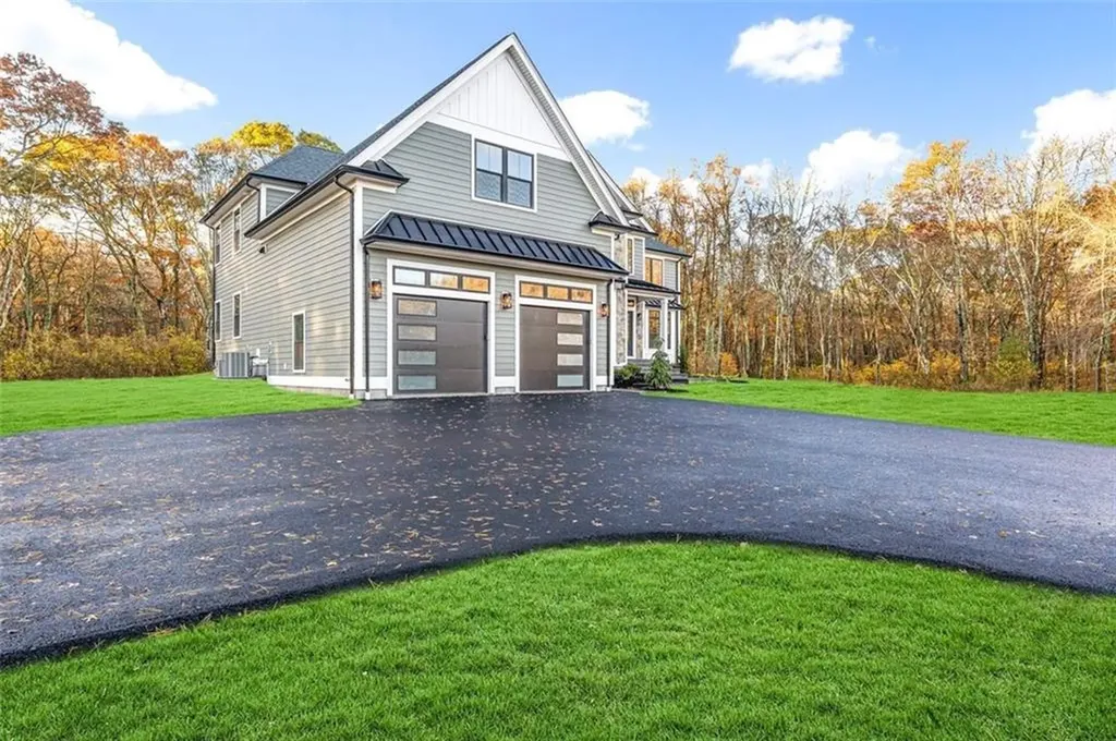 140 South Pier Road Narragansett RI 02882