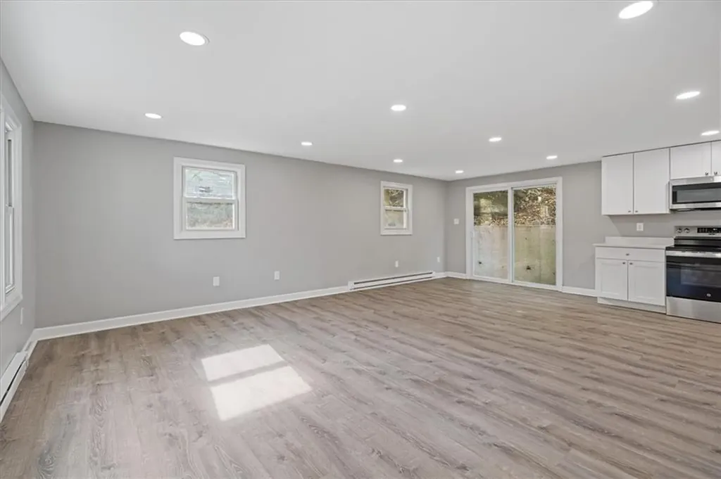 199 Roberts Street Woonsocket RI 02895