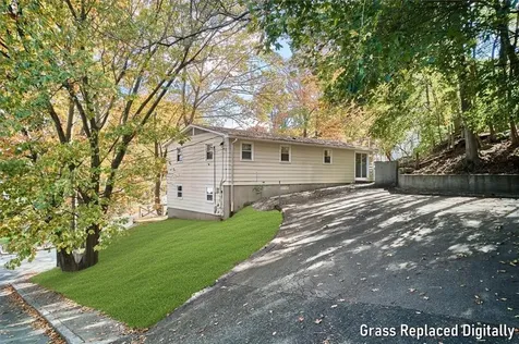 199 Roberts Street Woonsocket RI 02895