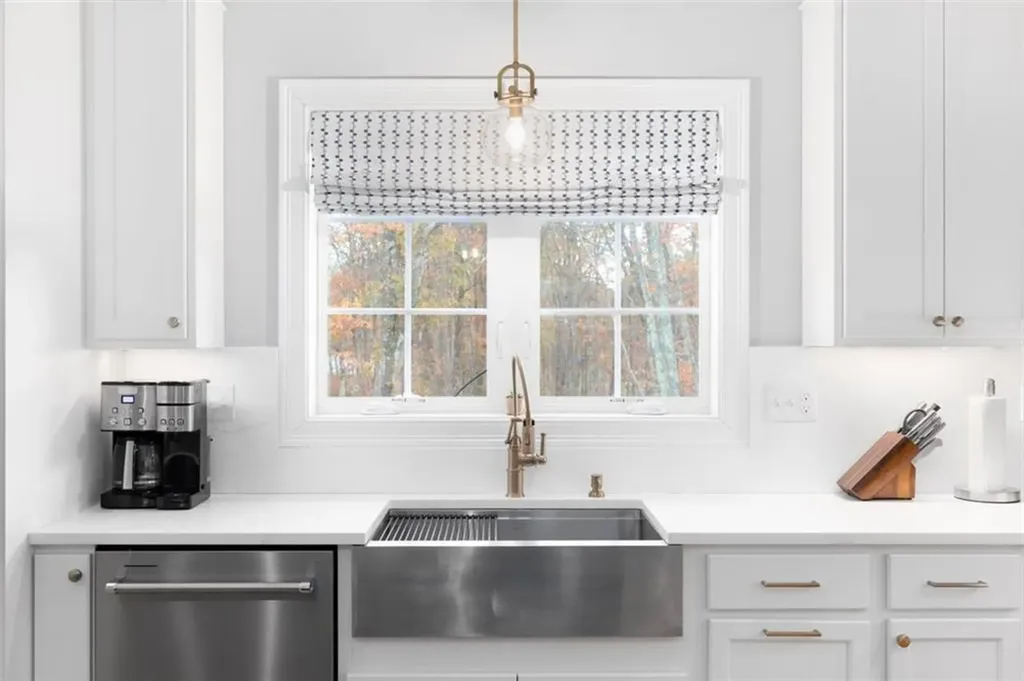 10 Scarlett Way Cranston RI 02921