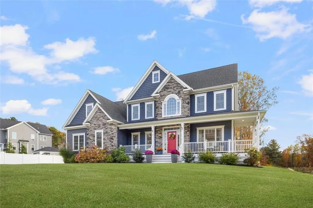 10 Scarlett Way Cranston RI 02921