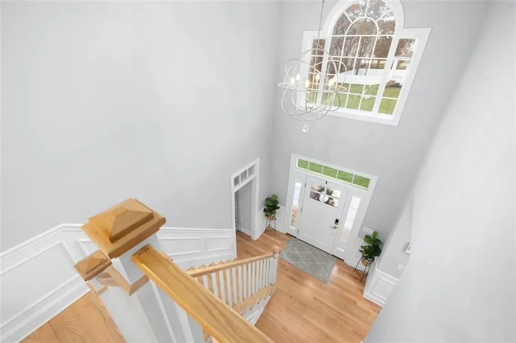 10 Scarlett Way Cranston RI 02921