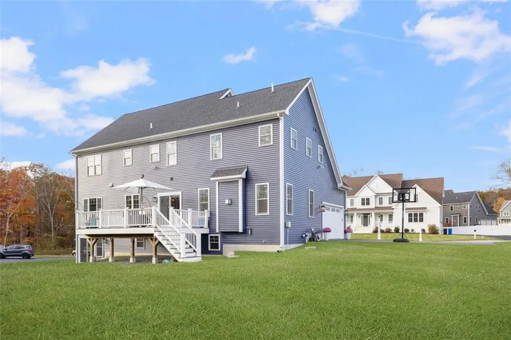 10 Scarlett Way Cranston RI 02921