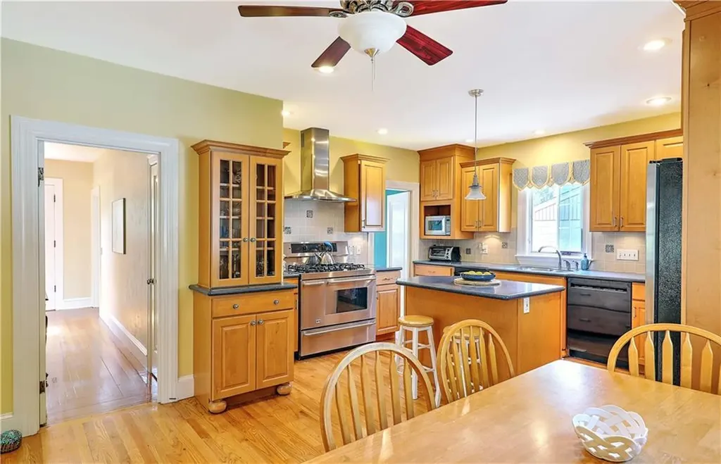 41 Stadium Road Providence RI 02906