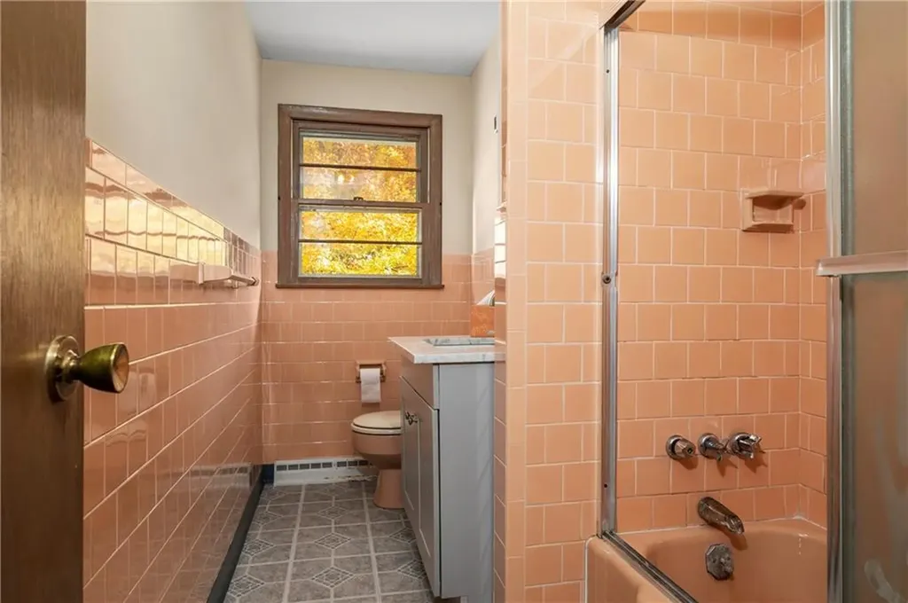 86 Forestdale Drive Cumberland RI 02864