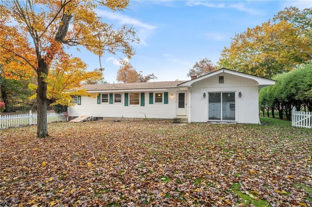 86 Forestdale Drive Cumberland RI 02864