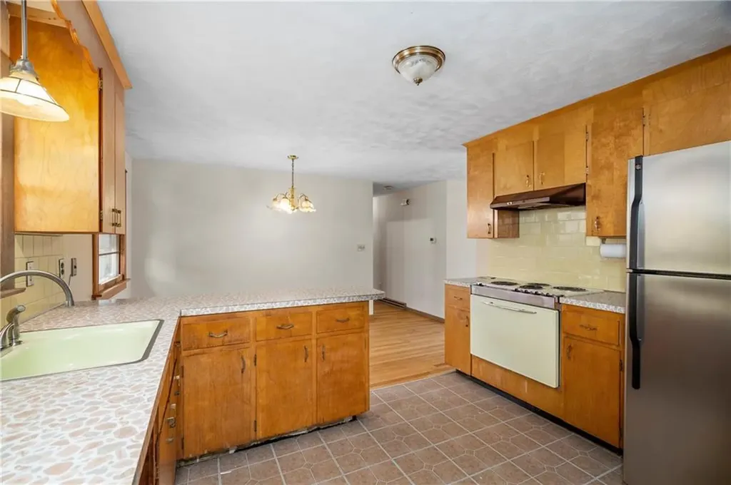 86 Forestdale Drive Cumberland RI 02864