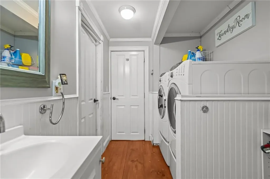 6 North Road Foster RI 02825