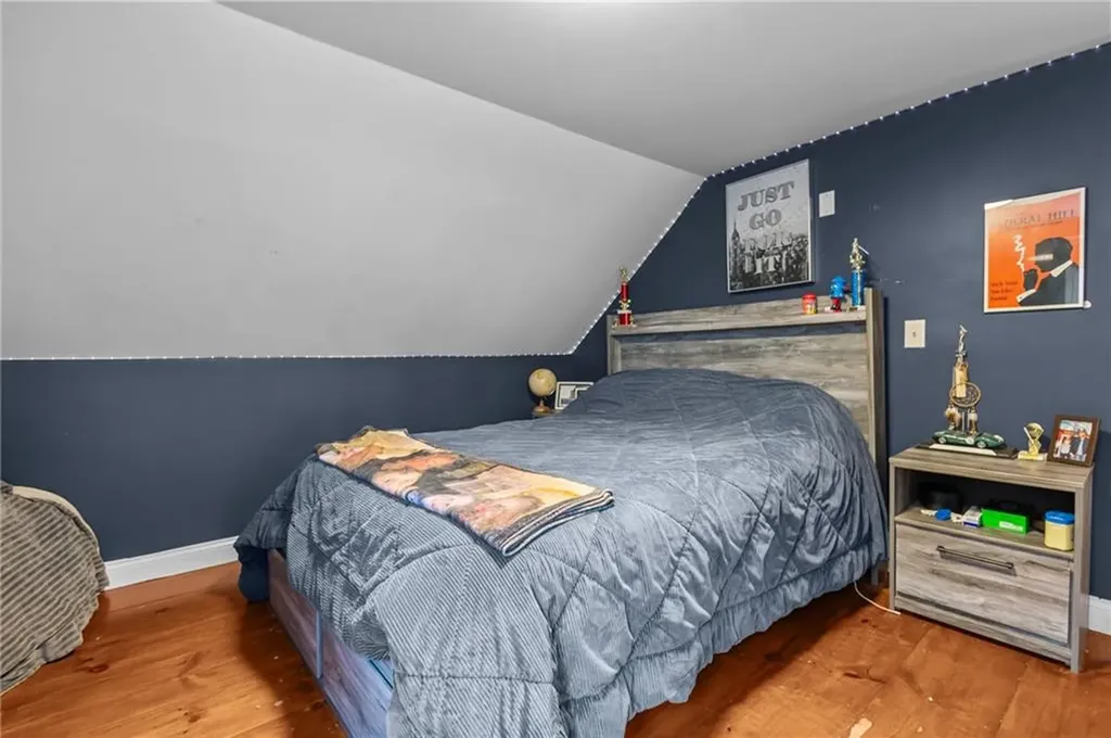 6 North Road Foster RI 02825