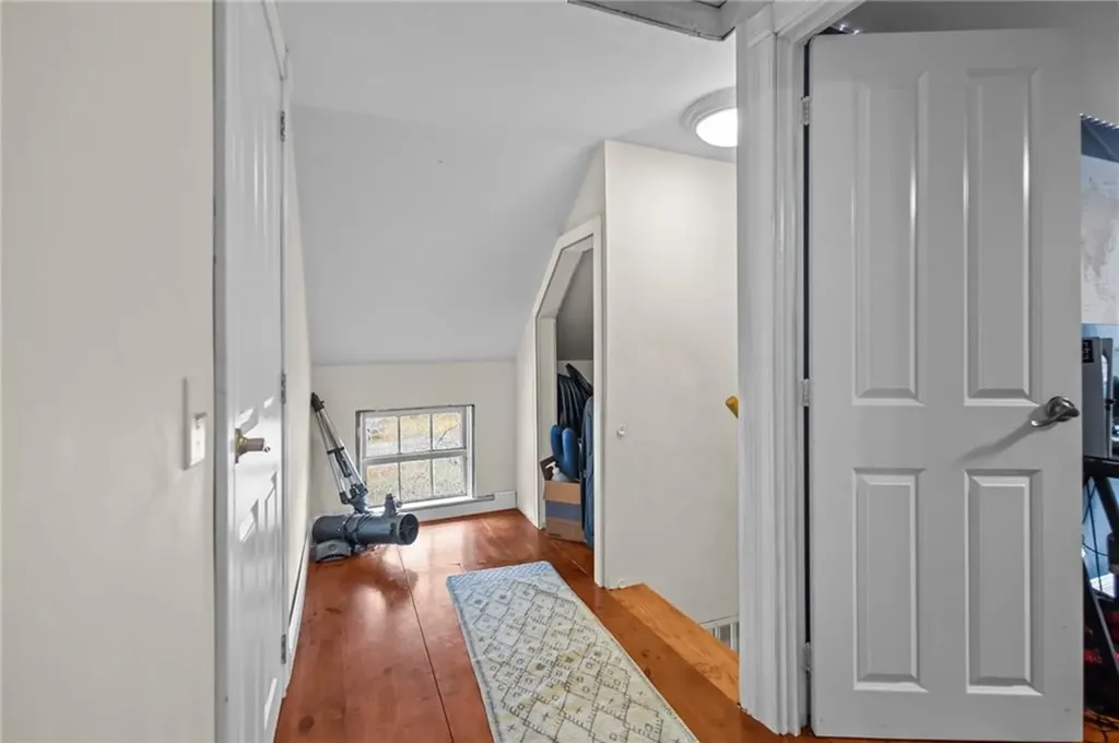 6 North Road Foster RI 02825