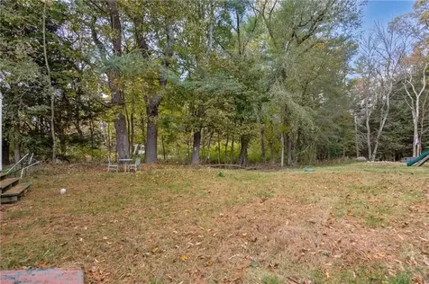 6 North Road Foster RI 02825