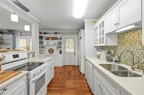 6 North Road Foster RI 02825