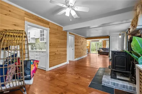 6 North Road Foster RI 02825