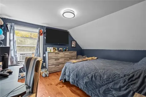 6 North Road Foster RI 02825