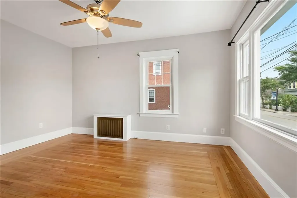 113 Maple Avenue Barrington RI 02806