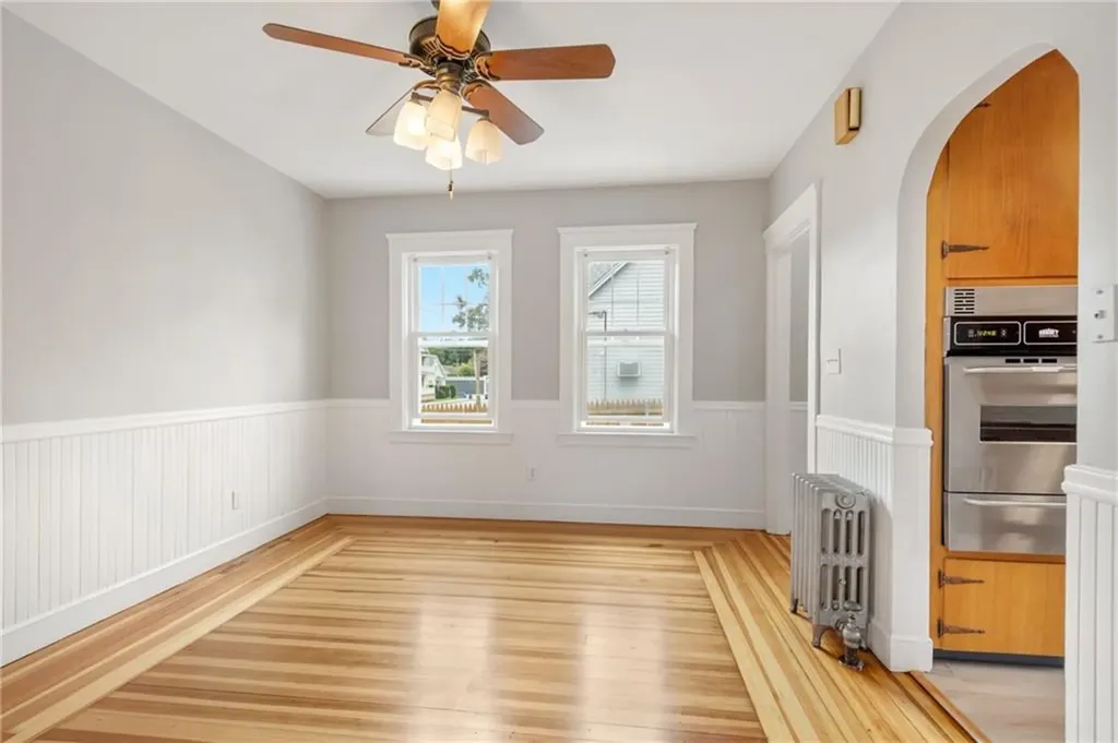 113 Maple Avenue Barrington RI 02806