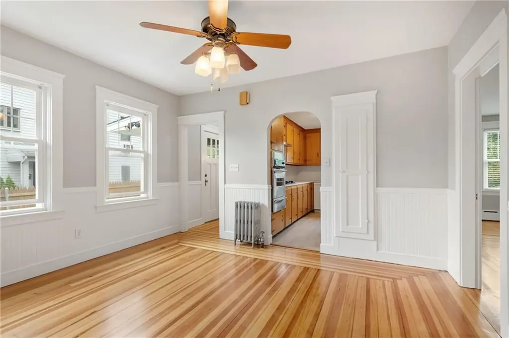 113 Maple Avenue Barrington RI 02806
