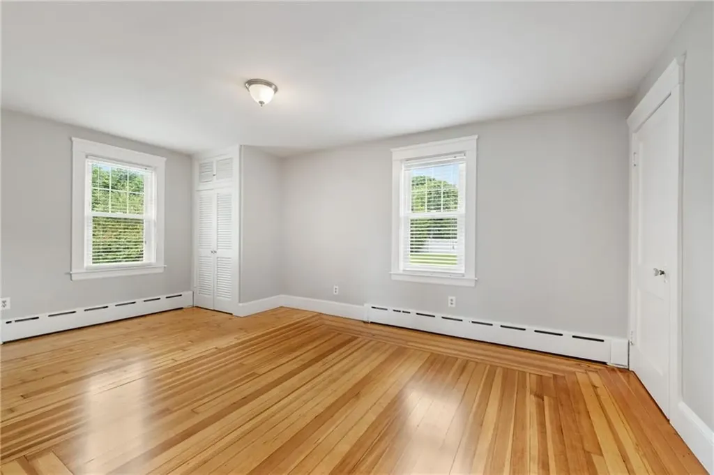 113 Maple Avenue Barrington RI 02806