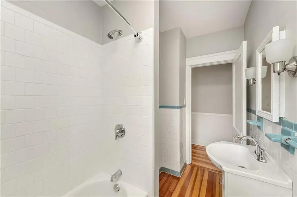 113 Maple Avenue Barrington RI 02806
