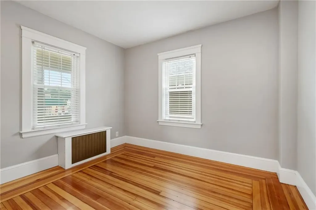 113 Maple Avenue Barrington RI 02806