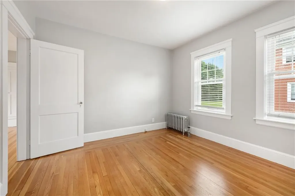 113 Maple Avenue Barrington RI 02806