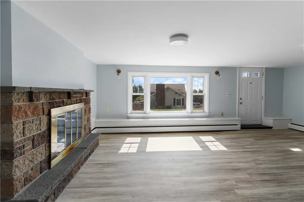 62 Education Lane Portsmouth RI 02871