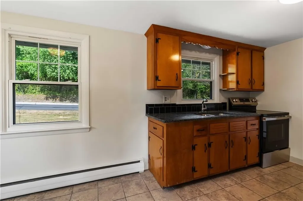 62 Education Lane Portsmouth RI 02871