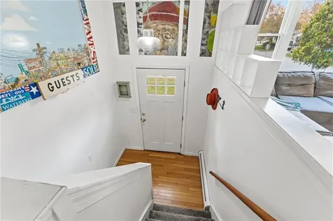 6 Hazelton Road Barrington RI 02806