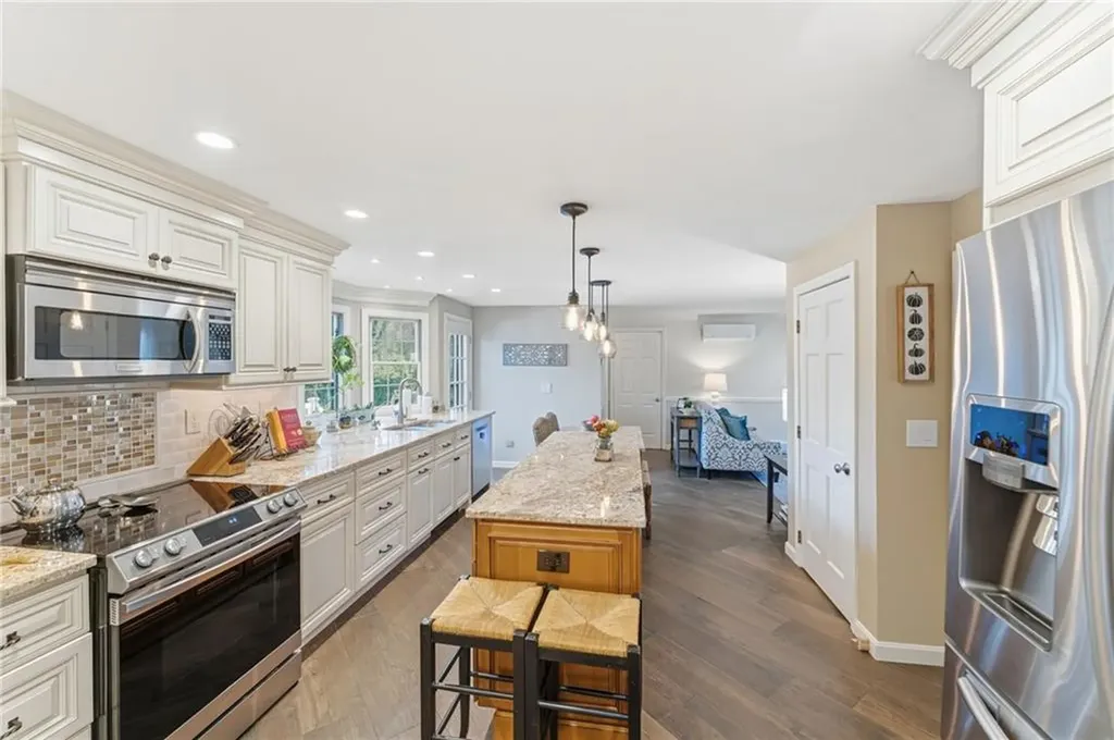 4 Evans Street Cumberland RI 02864