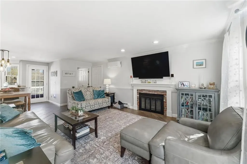 4 Evans Street Cumberland RI 02864