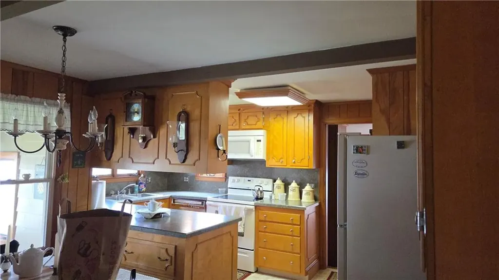 4 Pearl Street Coventry RI 02816