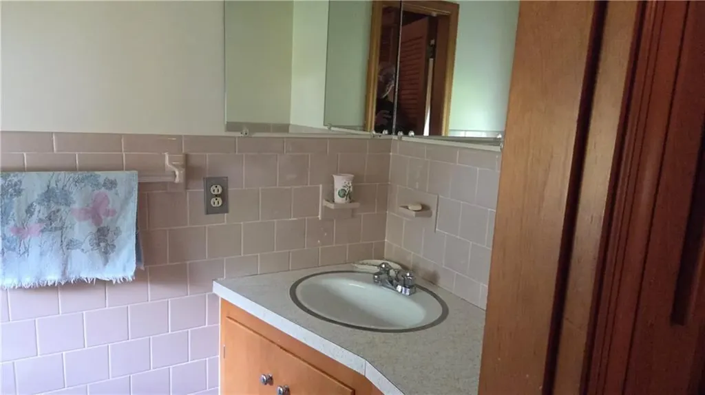 4 Pearl Street Coventry RI 02816